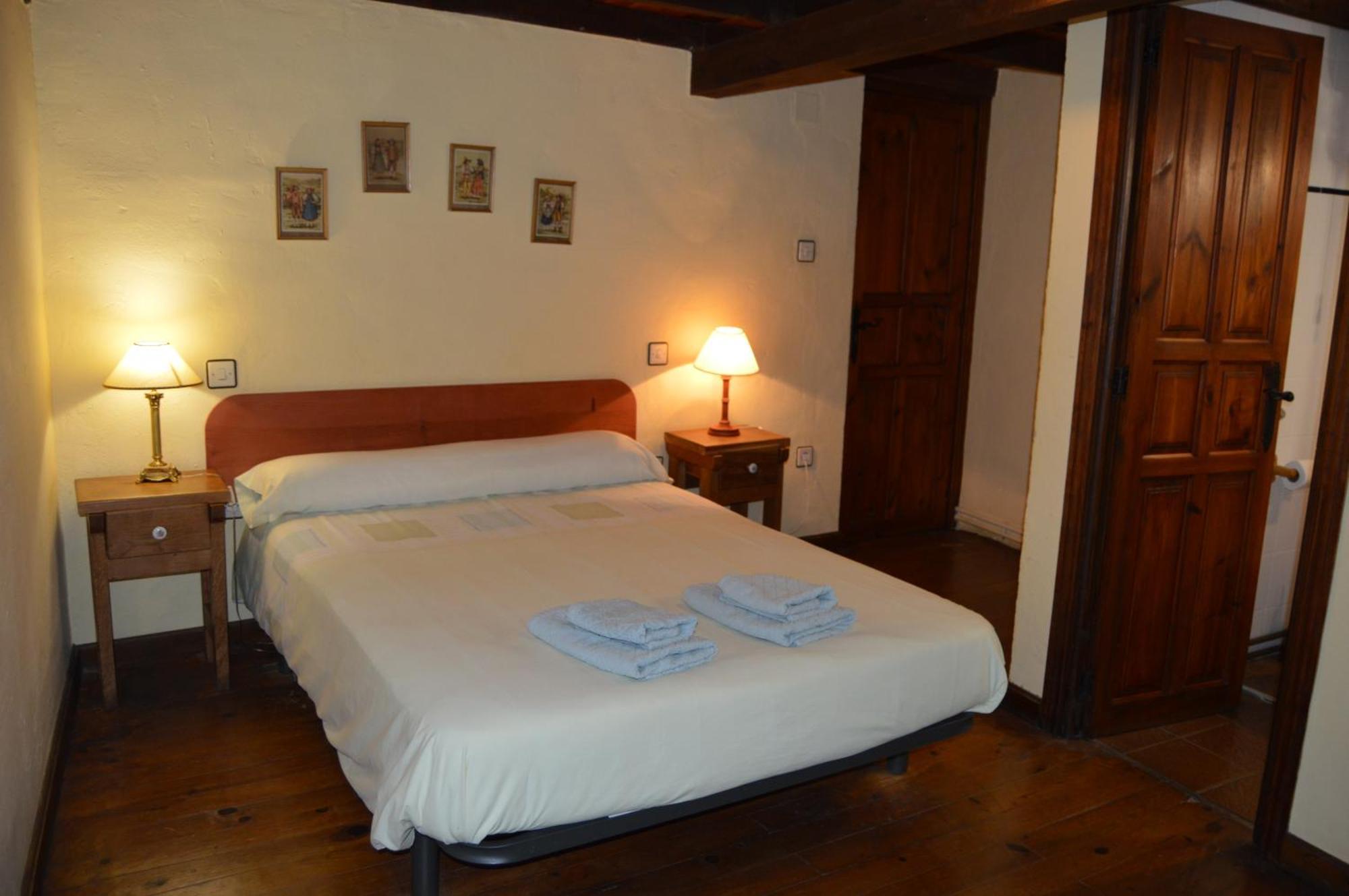 Casa Simon Guest House Cervera De Pisuerga Exterior photo